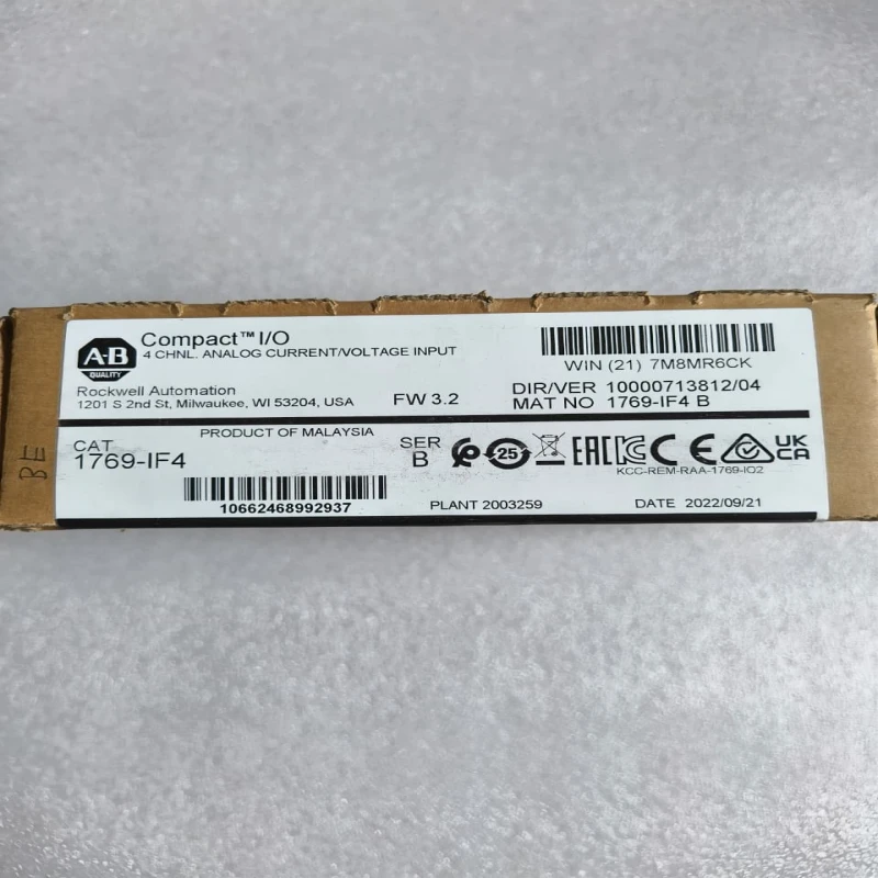Allen-Bradley 1746-OB16 SLC 500 16-Point 24V DC Source Output Module thumbnail 7008